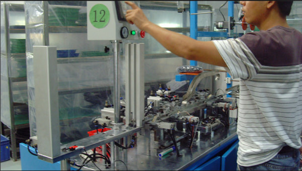 HDMI SMT、 DIP 帶裝自動(dòng)組裝機(jī)